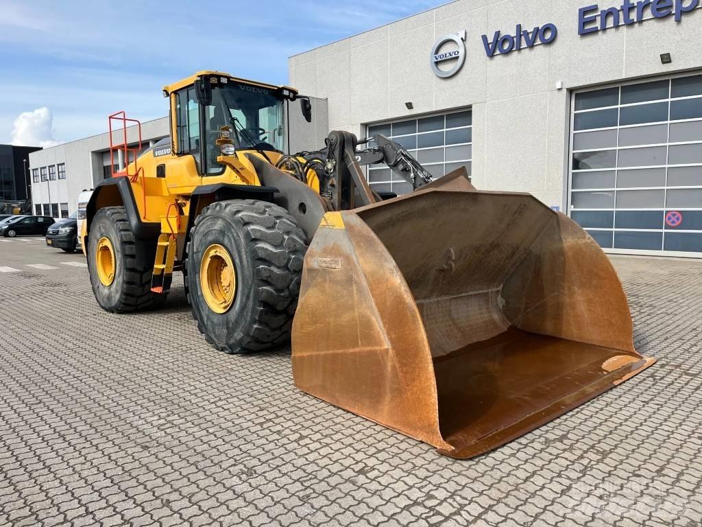 Volvo L220H  휠로우더