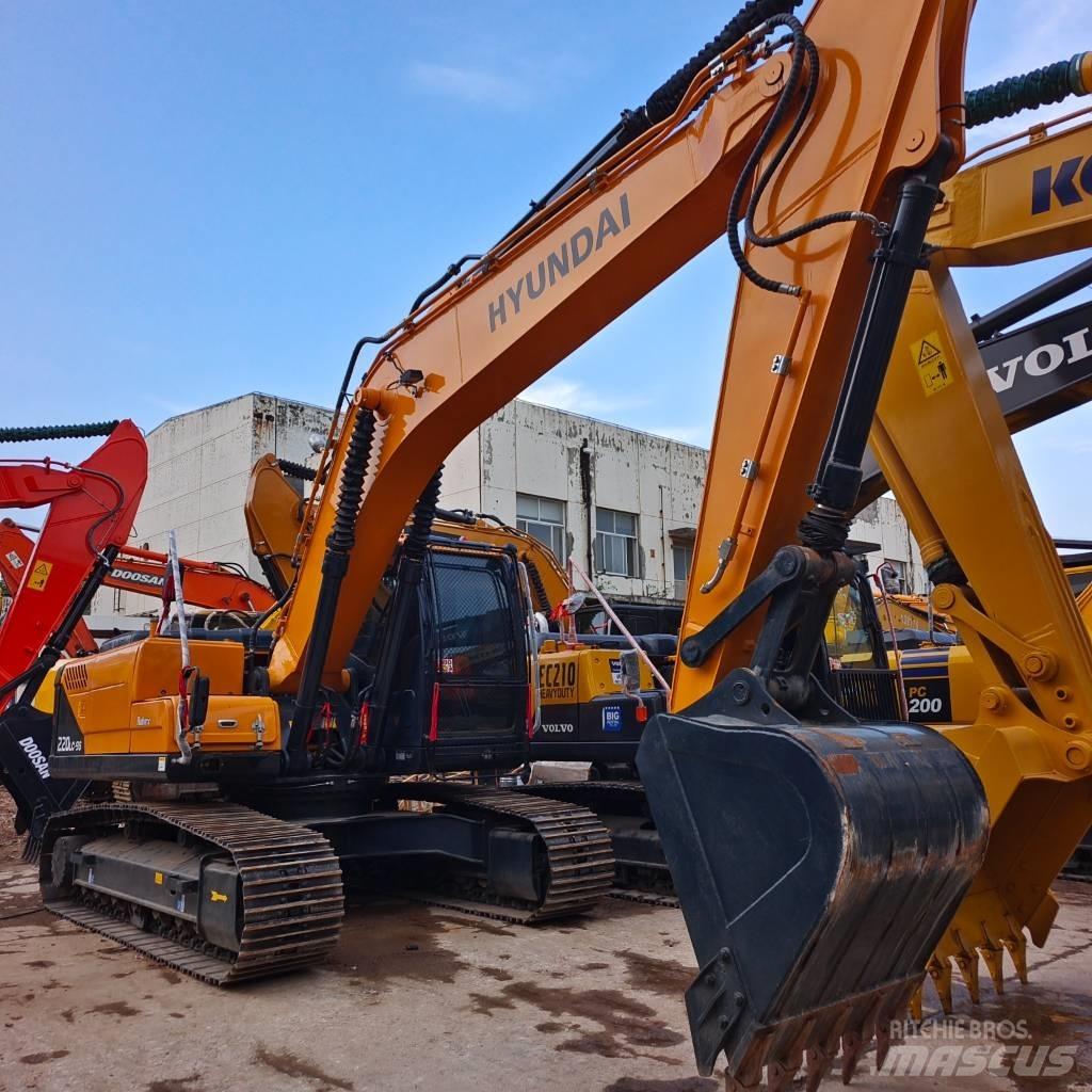 Hyundai 220lc-9s 대형 굴삭기 29톤 이상