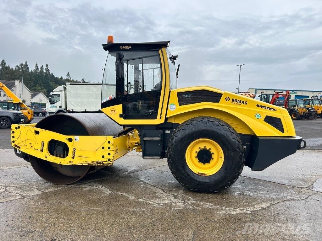 Bomag BW213 D-5 싱글 드럼 롤러