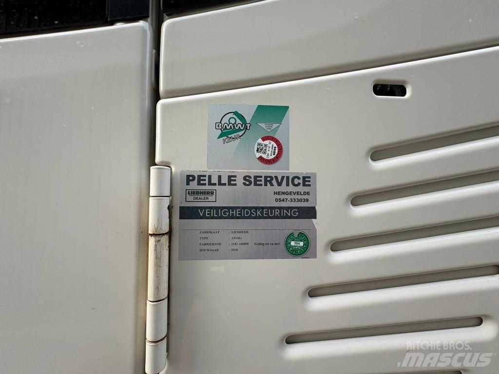 Liebherr 914  휠 굴삭기