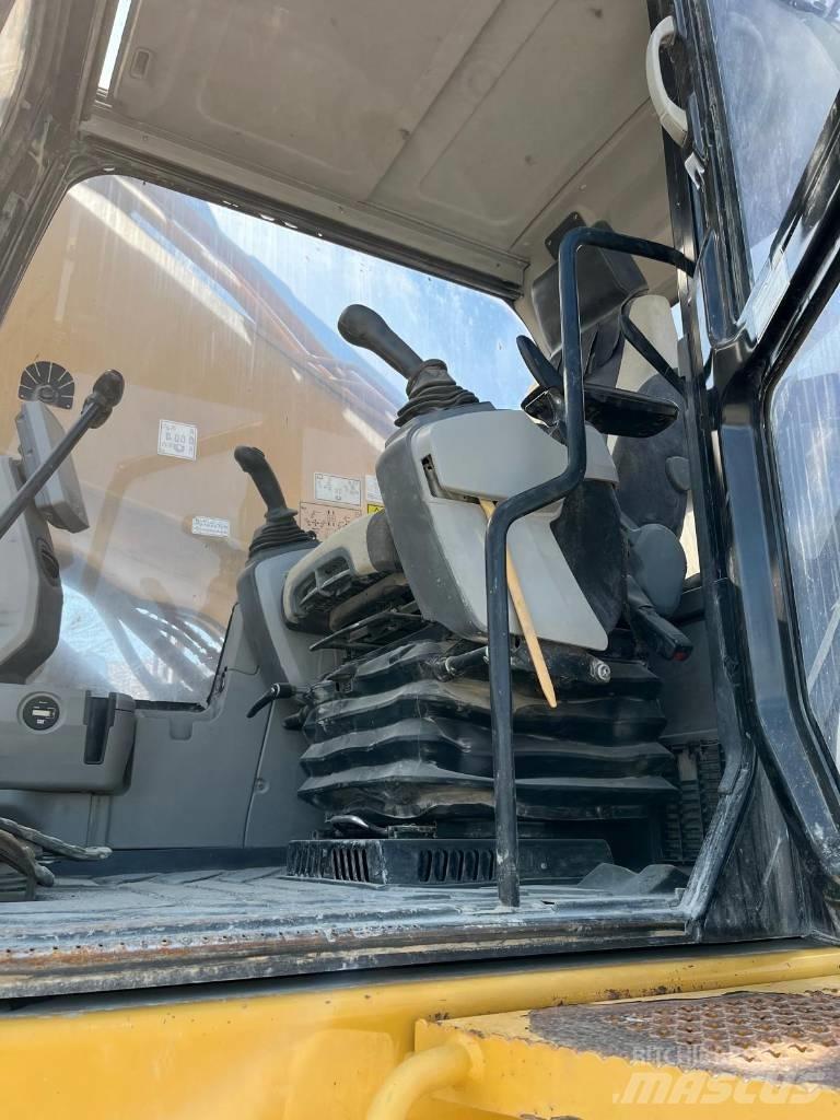 CAT 374 F 대형 굴삭기 29톤 이상