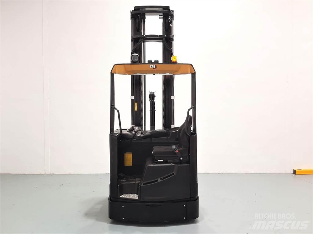 CAT NR16N2H 리치 트럭