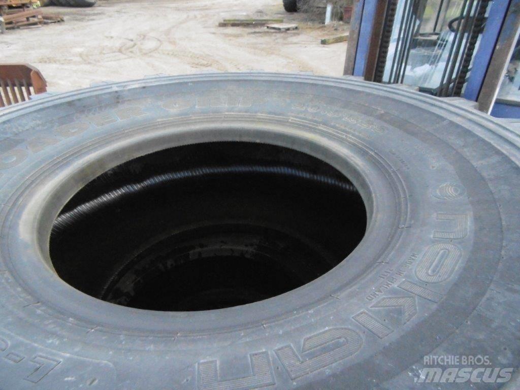 Nokian 20,5x25 타이어, 휠 및 림