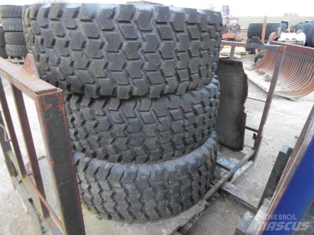 Nokian 20,5x25 타이어, 휠 및 림
