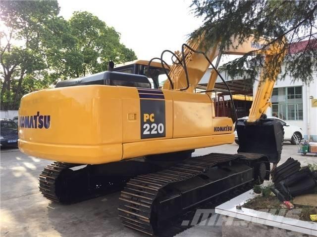 Komatsu PC 220-7 대형 굴삭기 29톤 이상