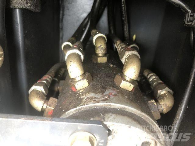 Hitachi ZX 30 UR-5 소형 굴삭기 7톤 미만