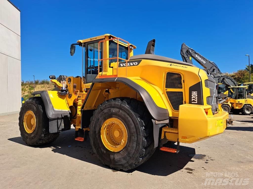 Volvo L 220 H  휠로우더