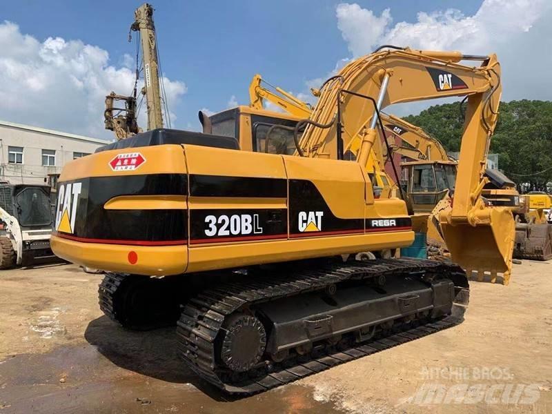 CAT 320 B 대형 굴삭기 29톤 이상