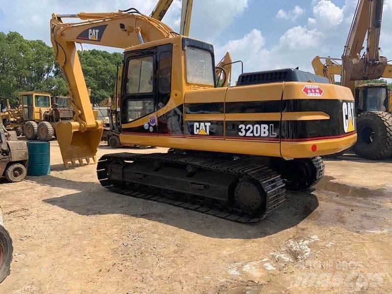 CAT 320 B 대형 굴삭기 29톤 이상