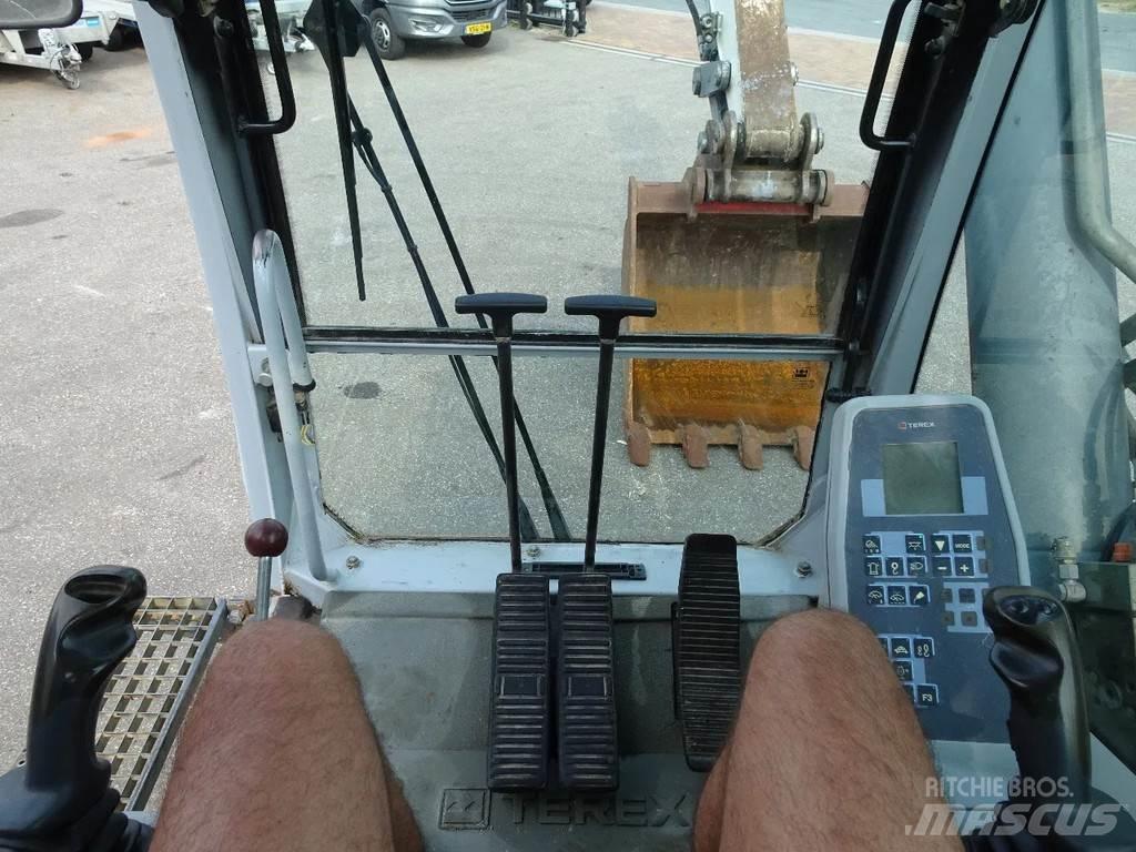 Terex TC260LC 대형 굴삭기 29톤 이상