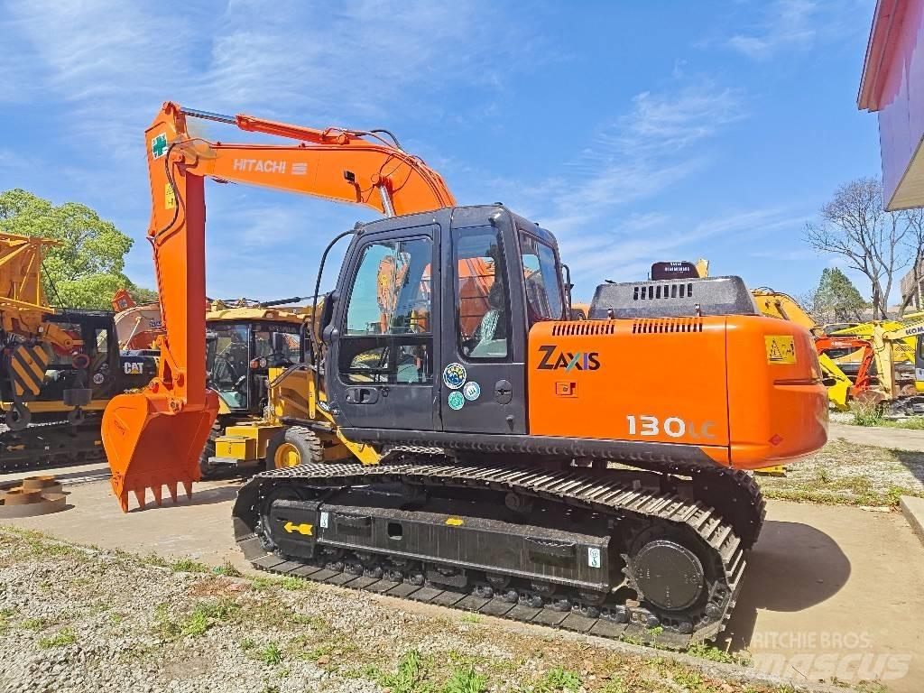 Hitachi ZX 130 대형 굴삭기 29톤 이상