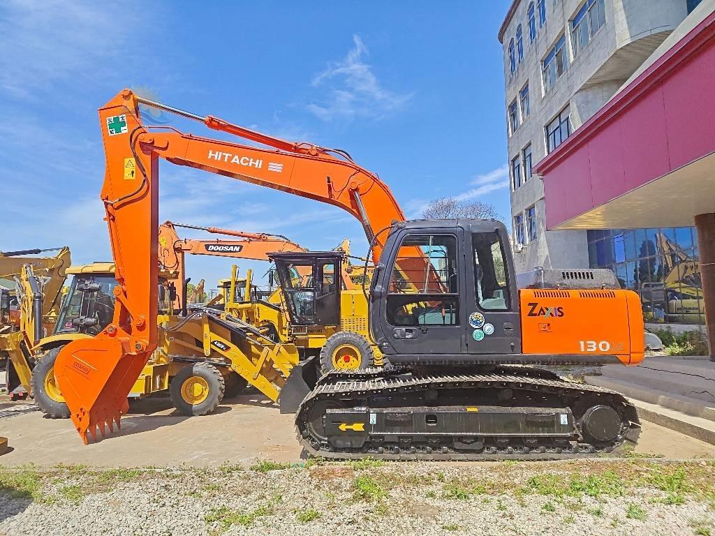 Hitachi ZX 130 대형 굴삭기 29톤 이상