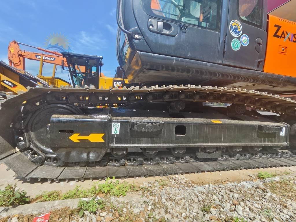 Hitachi ZX 130 대형 굴삭기 29톤 이상