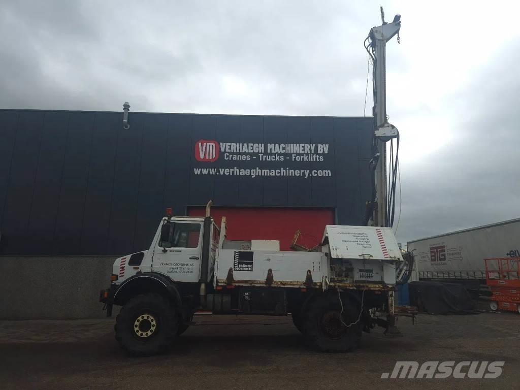 Unimog u 2150l38 도로 굴착기