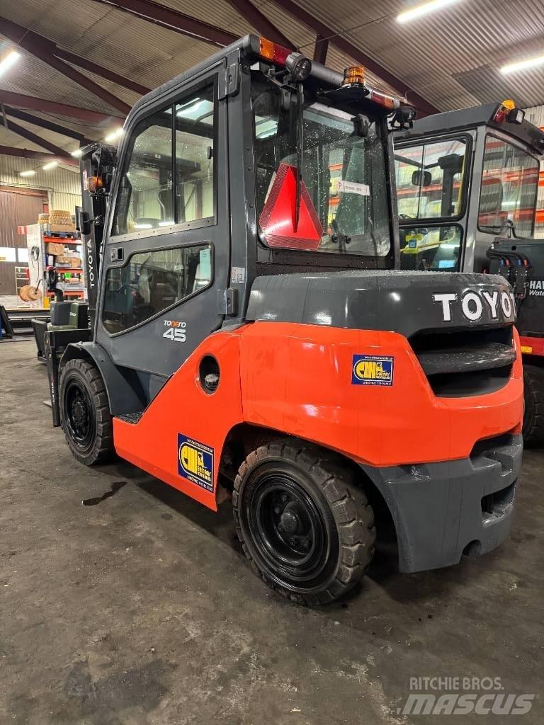 Toyota truck 8FD40N 디젤 지게차