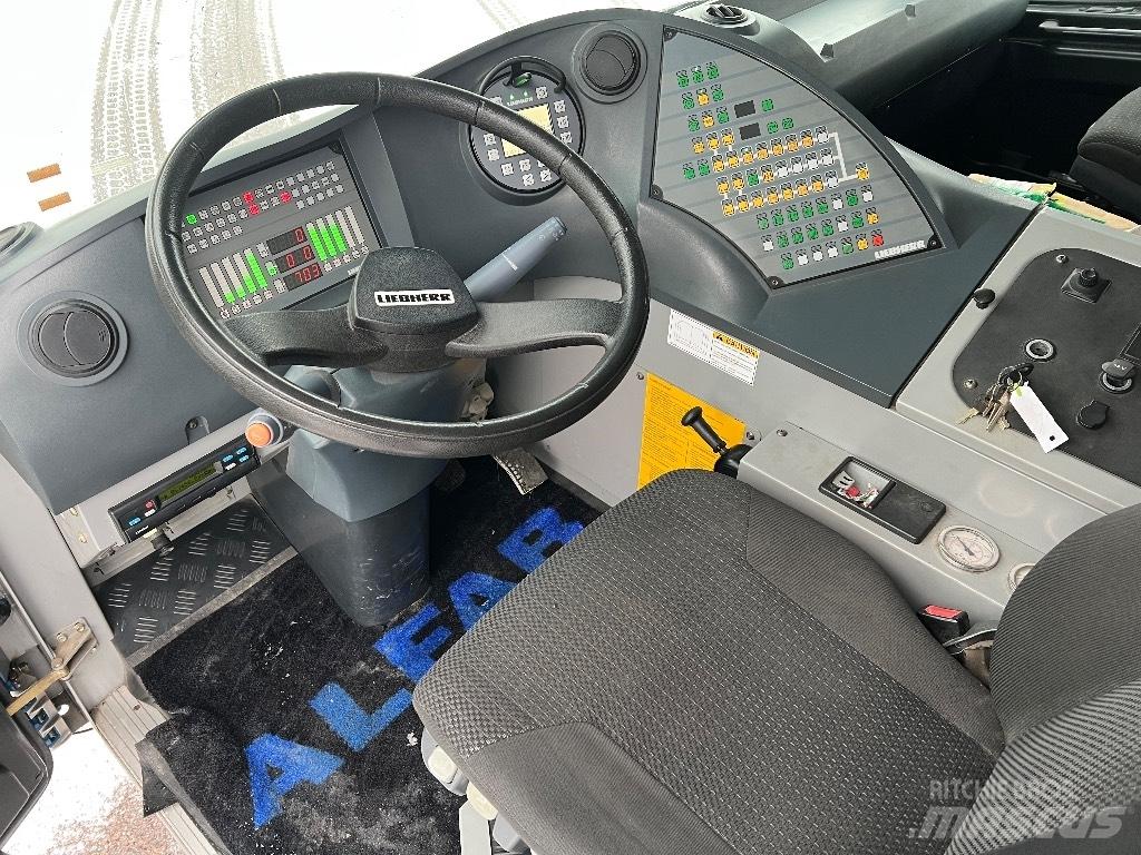 Liebherr MK 88 A/T 크레인