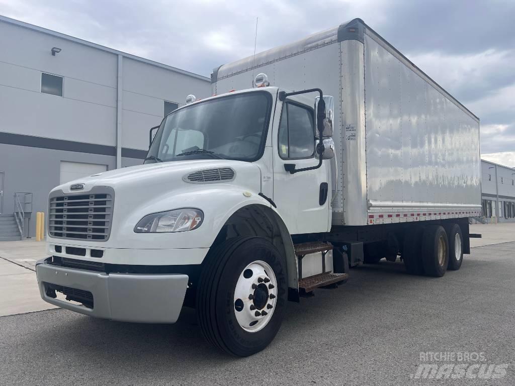 Freightliner M 106 탑차 트럭