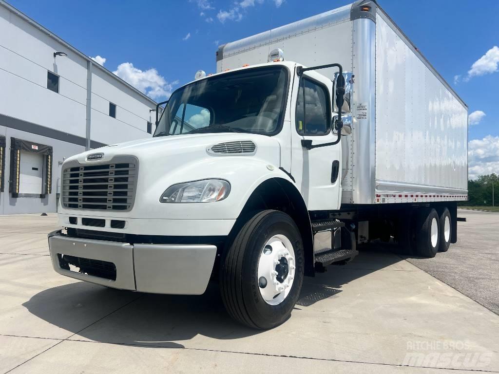 Freightliner M 106 탑차 트럭