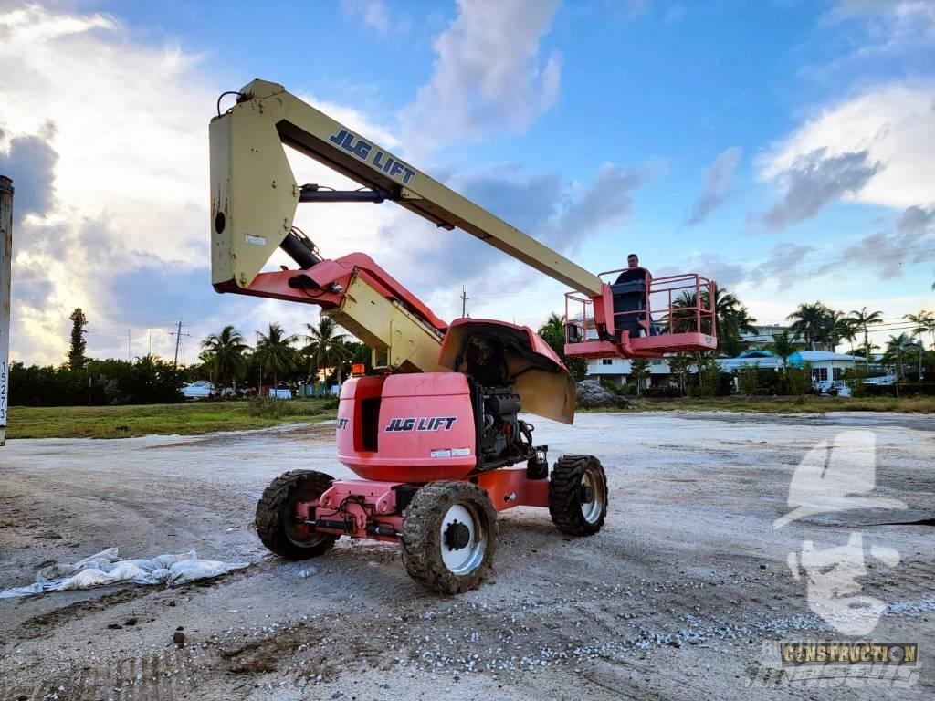 JLG 600 A 관절형 전동이동 리프트