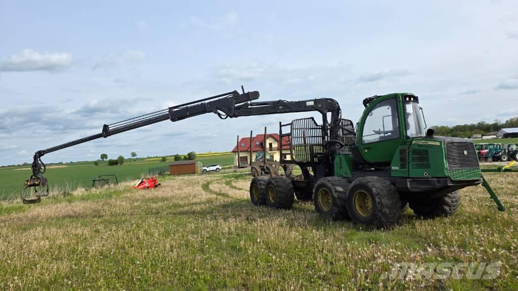 John Deere 1110 E 원목 포워더