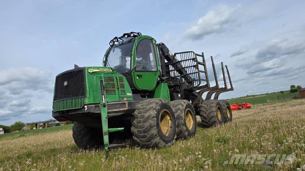 John Deere 1110 E 원목 포워더