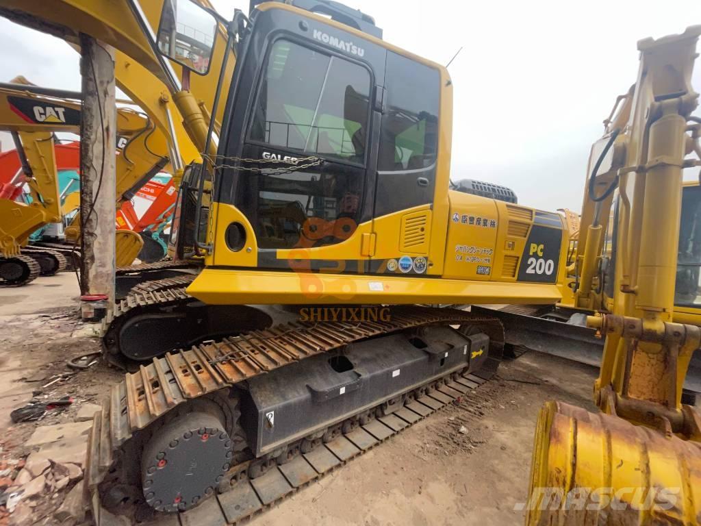 Komatsu PC 200-8 대형 굴삭기 29톤 이상