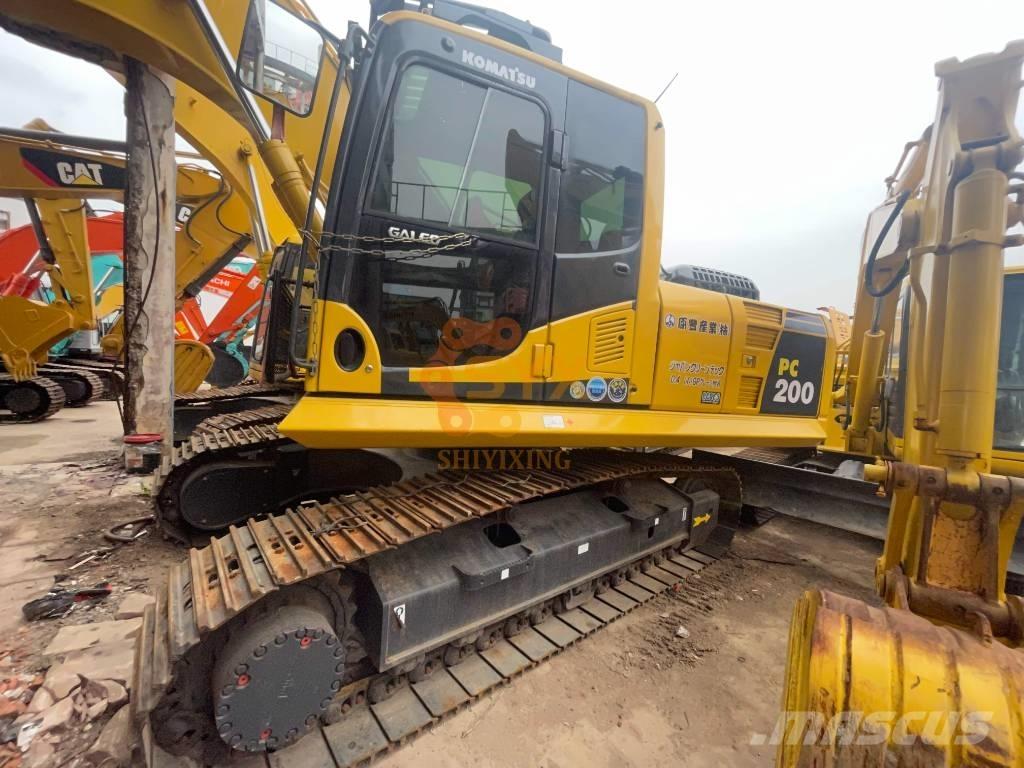 Komatsu PC 200-8 대형 굴삭기 29톤 이상