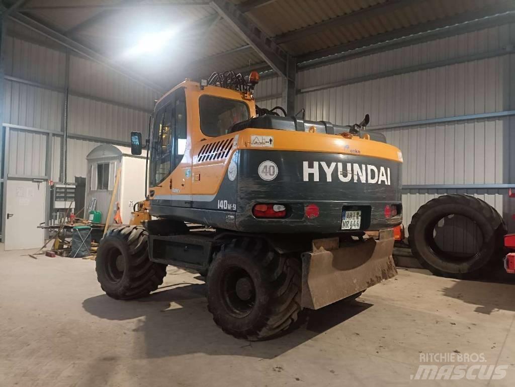 Hyundai RW140-9A  휠 굴삭기
