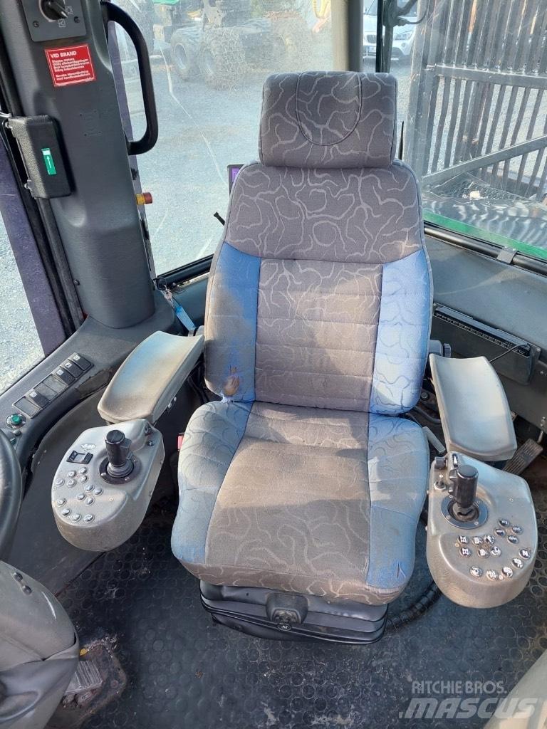 Valmet 860.1 원목 포워더