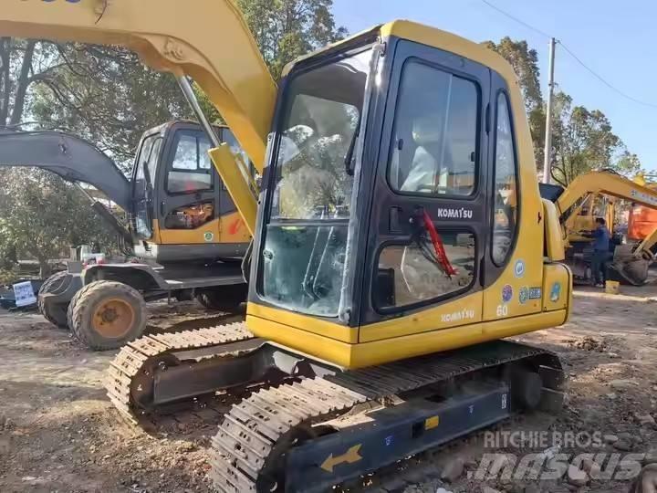 Komatsu PC60 대형 굴삭기 29톤 이상