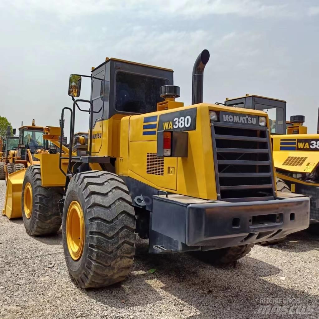 Komatsu WA 380  휠로우더