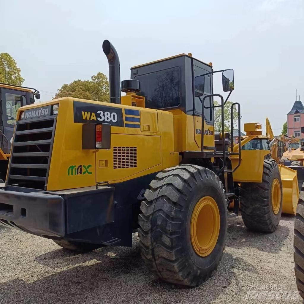 Komatsu WA 380  휠로우더