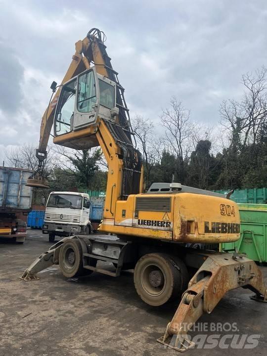 Liebherr A 904 C  휠 굴삭기