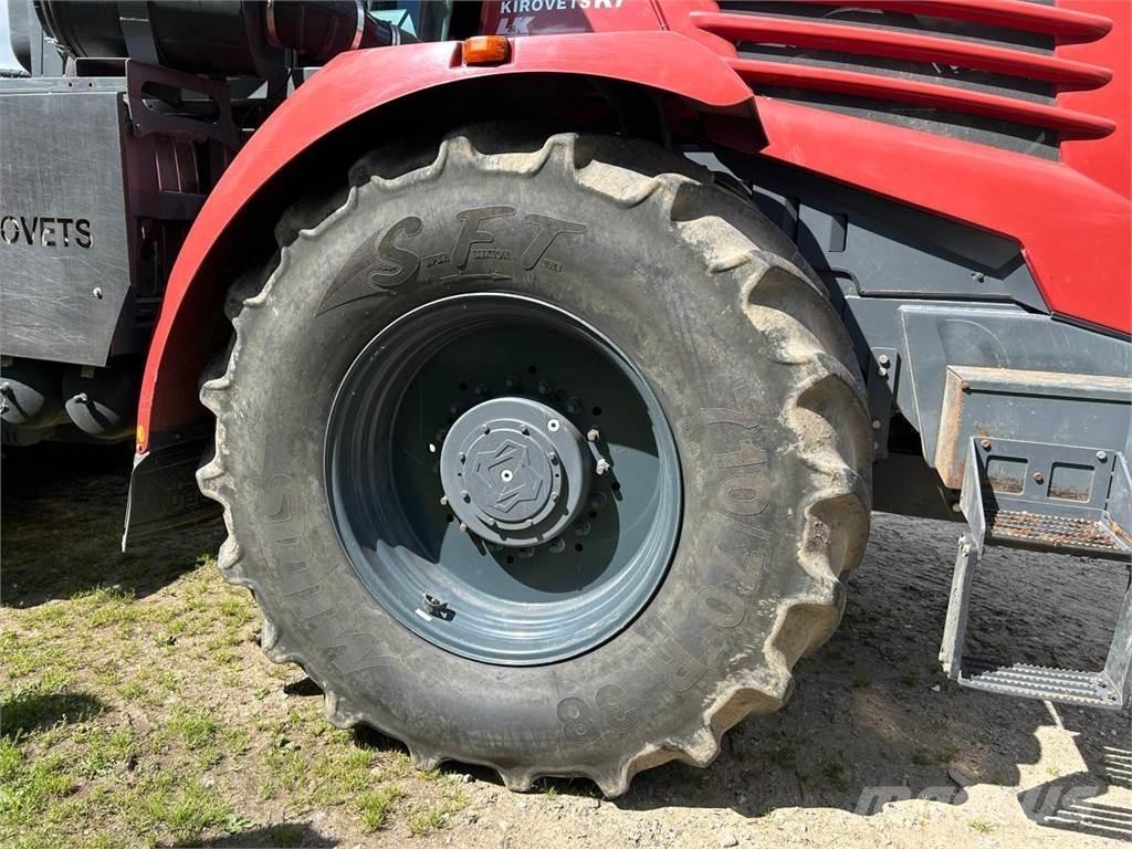 Kirovets K 743 트랙터