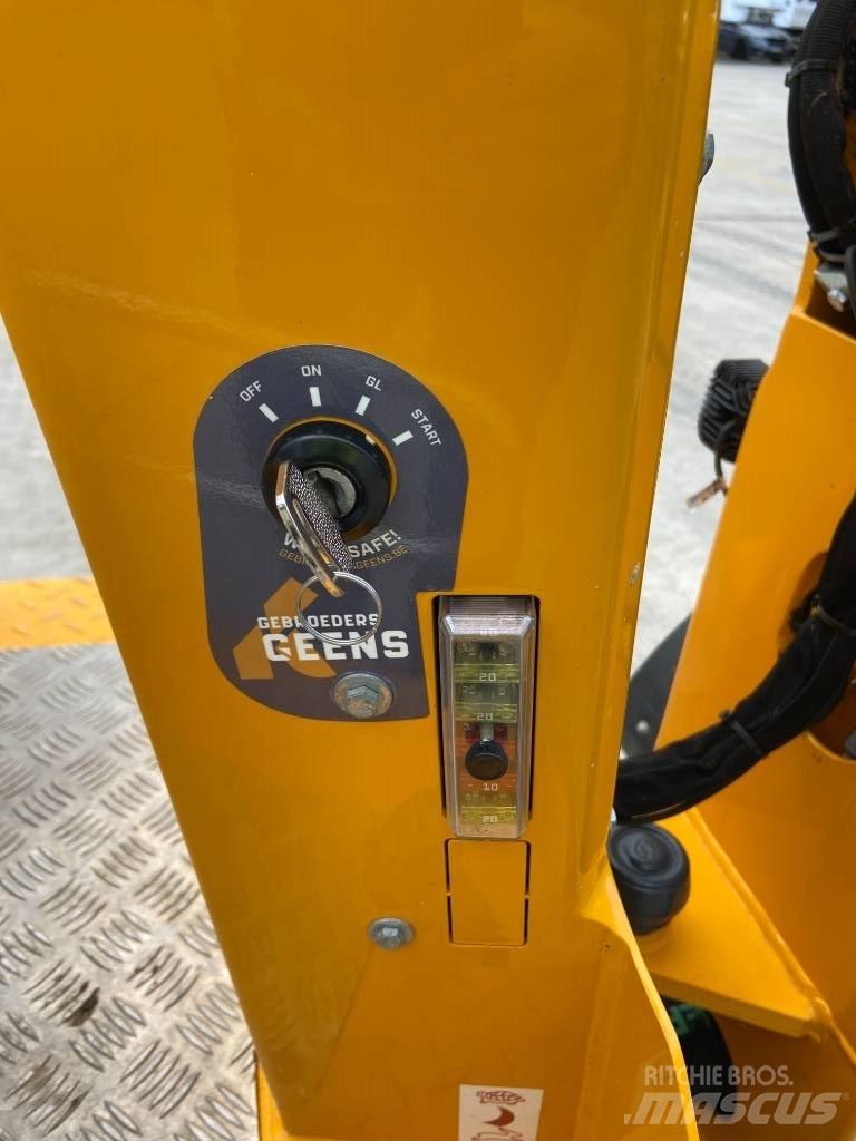 Knikmops KM 100  휠로우더