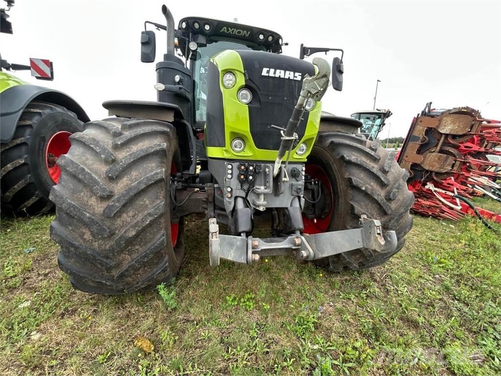 CLAAS Axion 960 TT 트랙터
