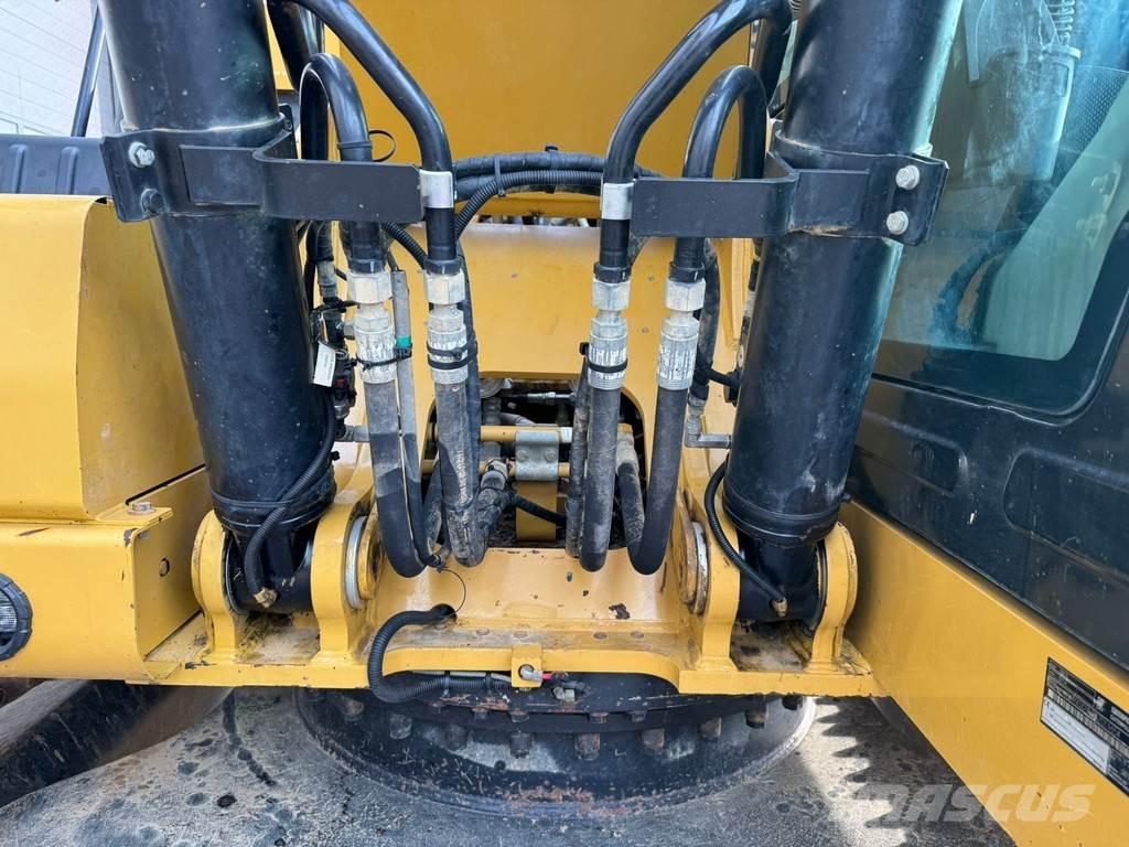 CAT 323 07A 대형 굴삭기 29톤 이상