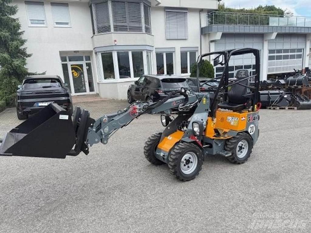 GiANT G1200 Tele  휠로우더
