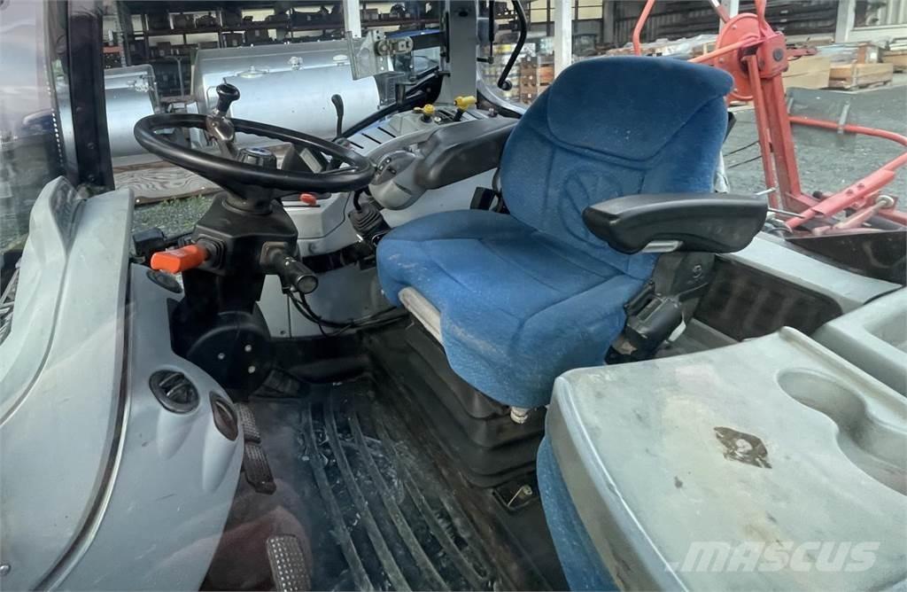 New Holland T 6020 트랙터