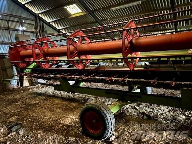 CLAAS Lexion 460 콤바인 수확기