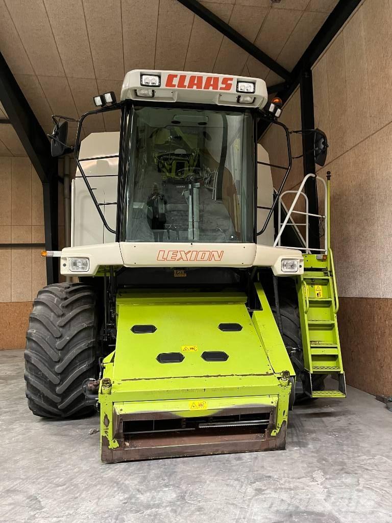 CLAAS Lexion 460 콤바인 수확기