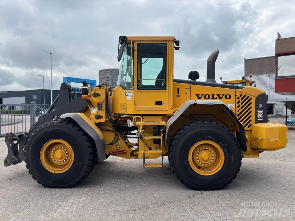 Volvo L 90 E  휠로우더