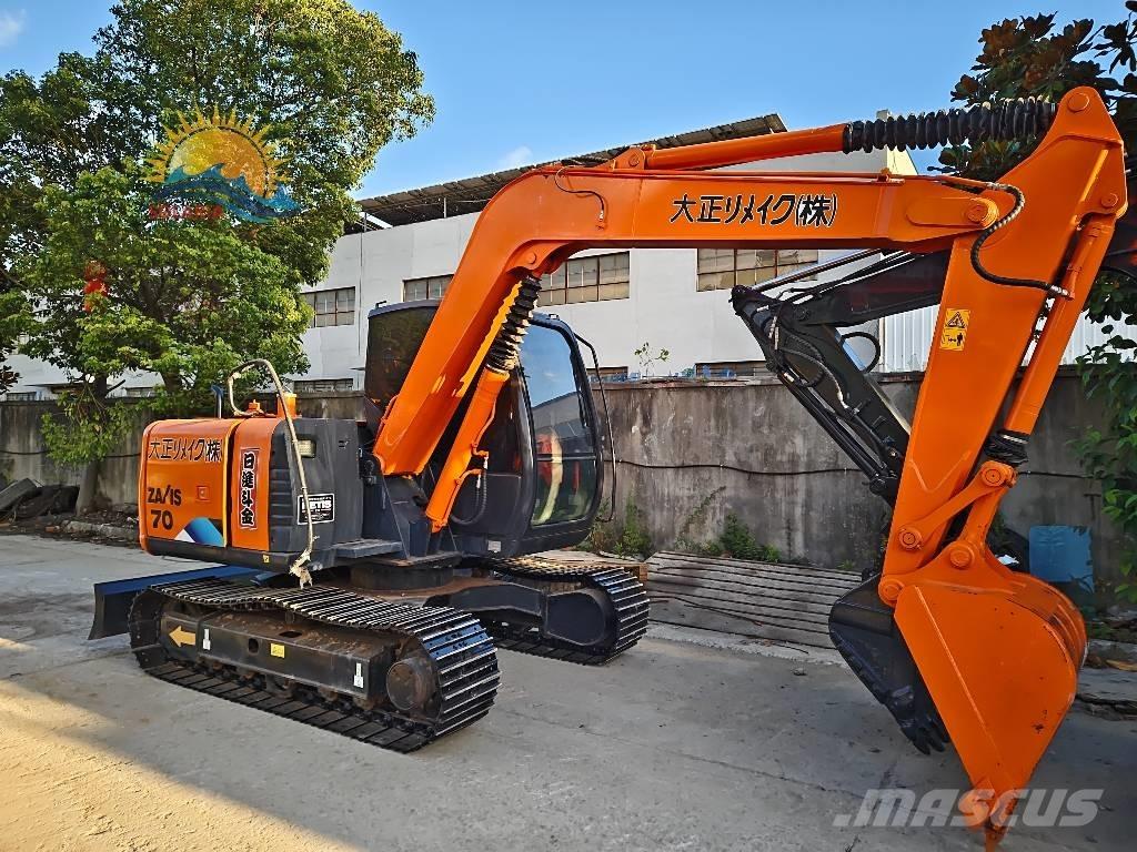 Hitachi ZX 70 중형굴삭기 7톤-28톤