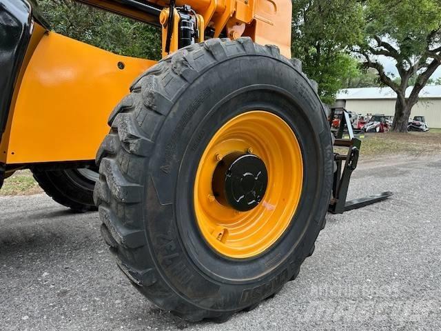 JCB 507-42 텔러 핸들러