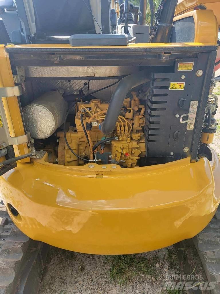 CAT 303 E CR 소형 굴삭기 7톤 미만