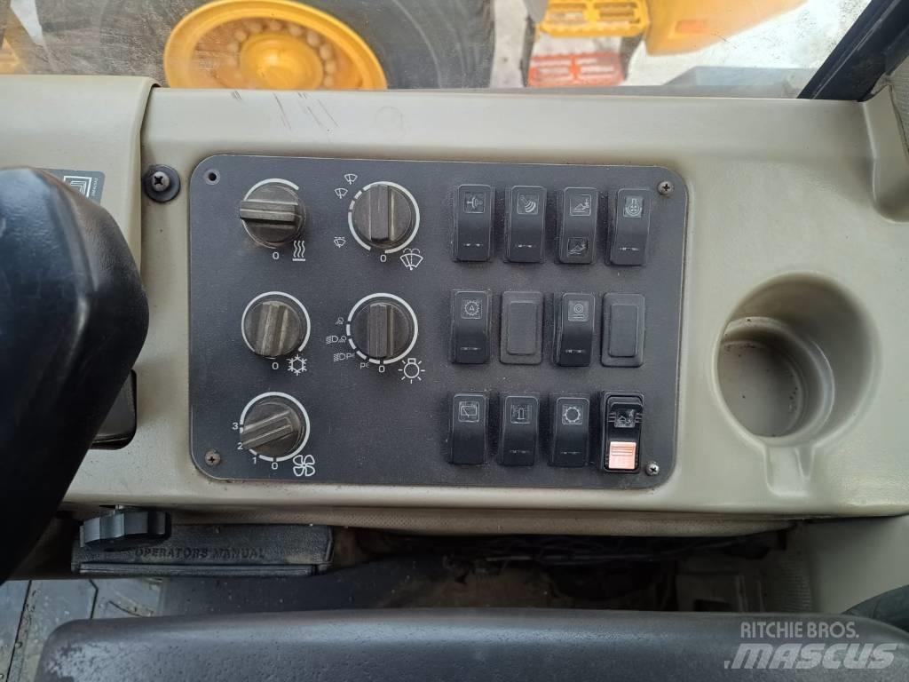 CASE 521D XT  휠로우더