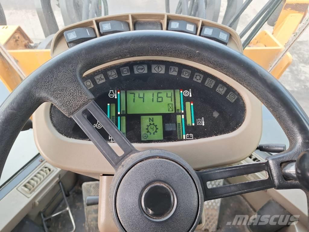 CASE 521D XT  휠로우더