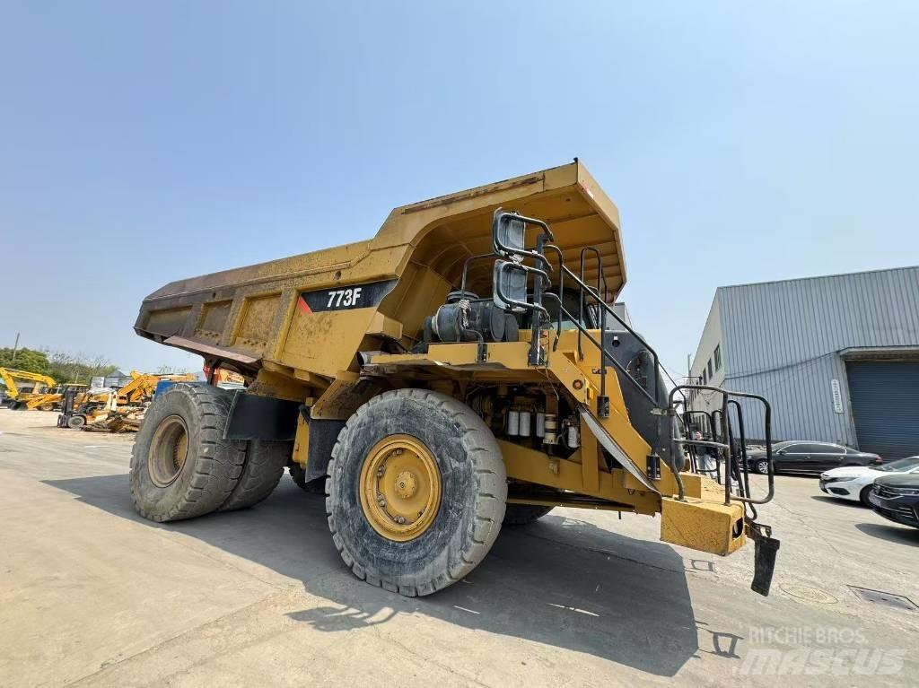 CAT 773 F 연결식 홀러
