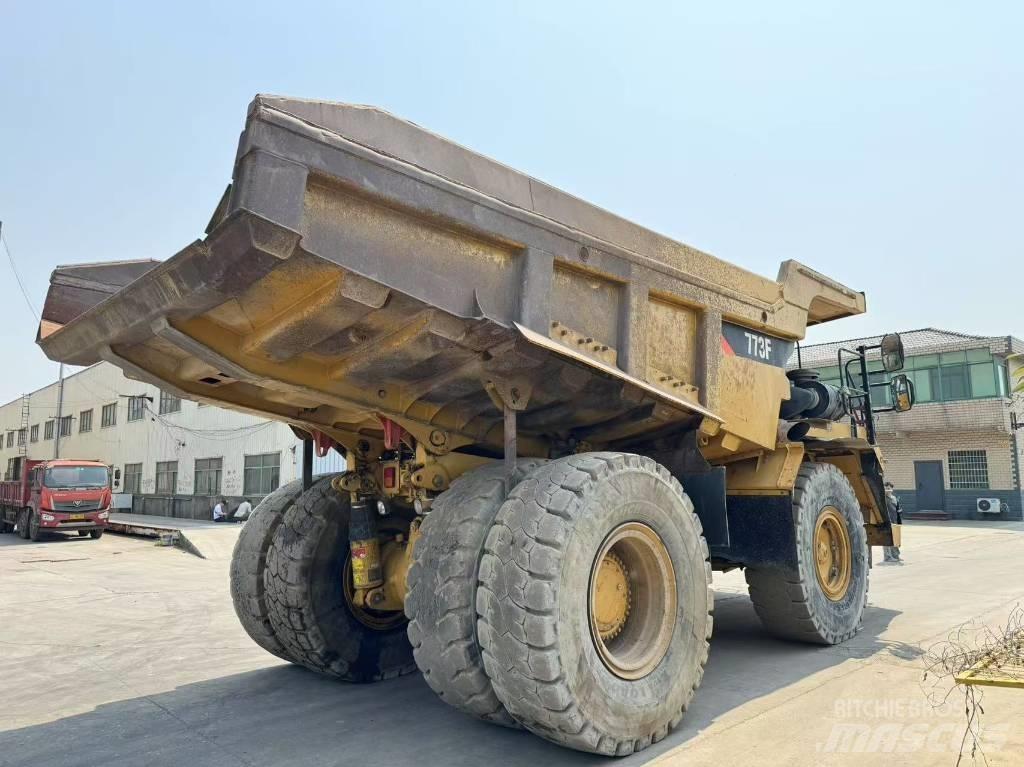 CAT 773 F 연결식 홀러