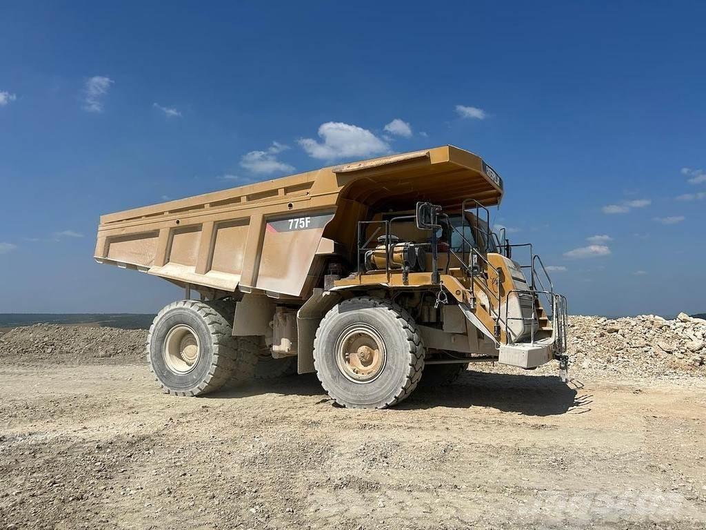 CAT Rebuilt 775F - 건설현장 덤프트럭